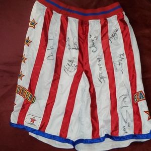 (B) Harlem Globetrotters